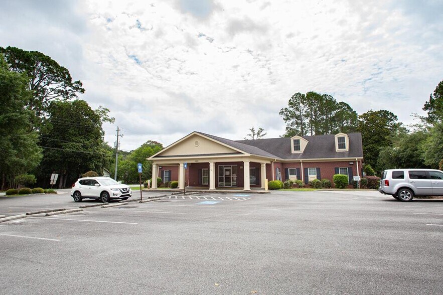 1218 Alice St, Waycross, GA 31501