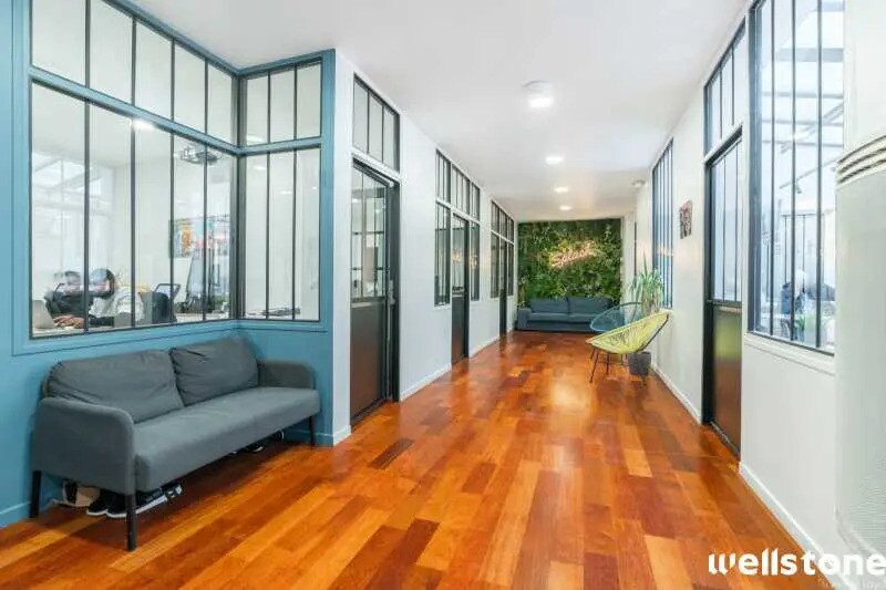 Office in Paris for lease - Building Photo - Image 1 of 13