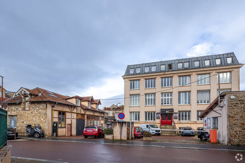 Location Bureaux 84 m² - Photo 1