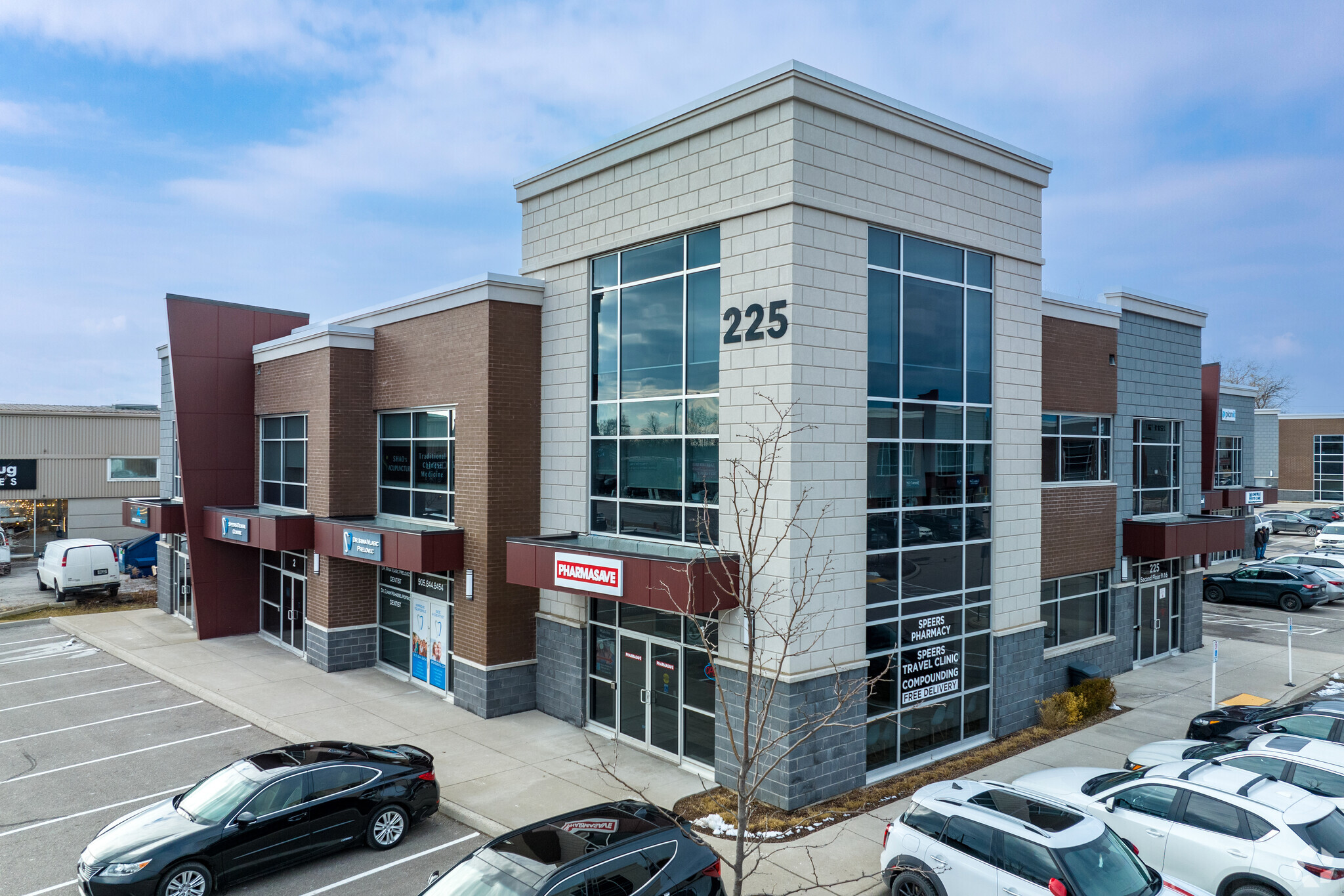 225 Speers Rd, Oakville, ON for lease Primary Photo- Image 1 of 6