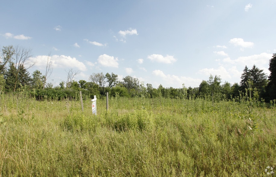 47351 Michigan Ave, Canton, MI for lease - Building Photo - Image 2 of 6