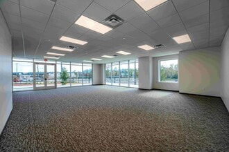 12045 Wallisville Rd, Houston, TX for lease Interior Photo- Image 2 of 9