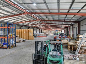 74-76 Magnesium Dr, Crestmead for lease Interior Photo- Image 2 of 10