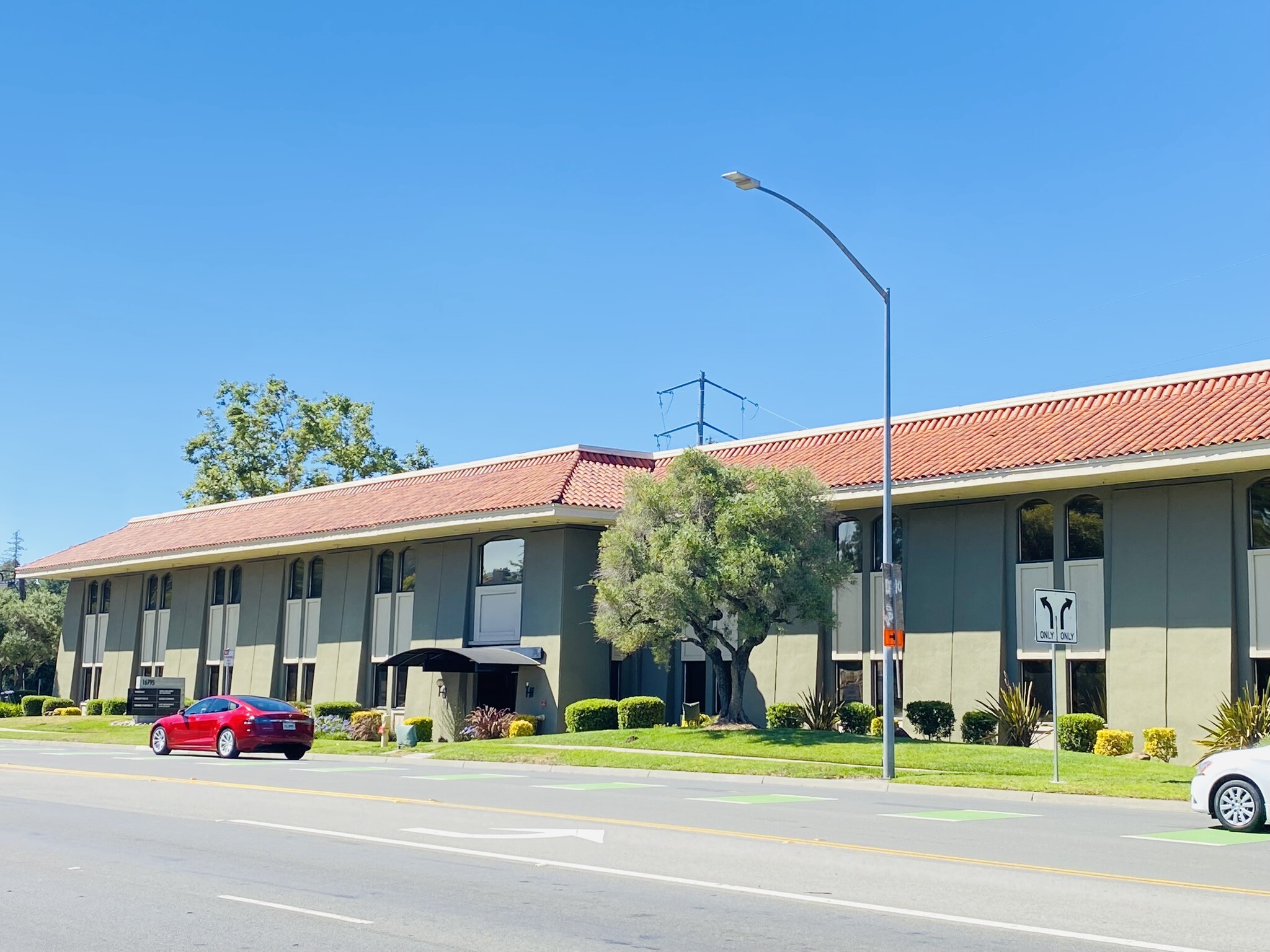 16795 Lark Ave, Los Gatos, CA for lease Building Photo- Image 1 of 9