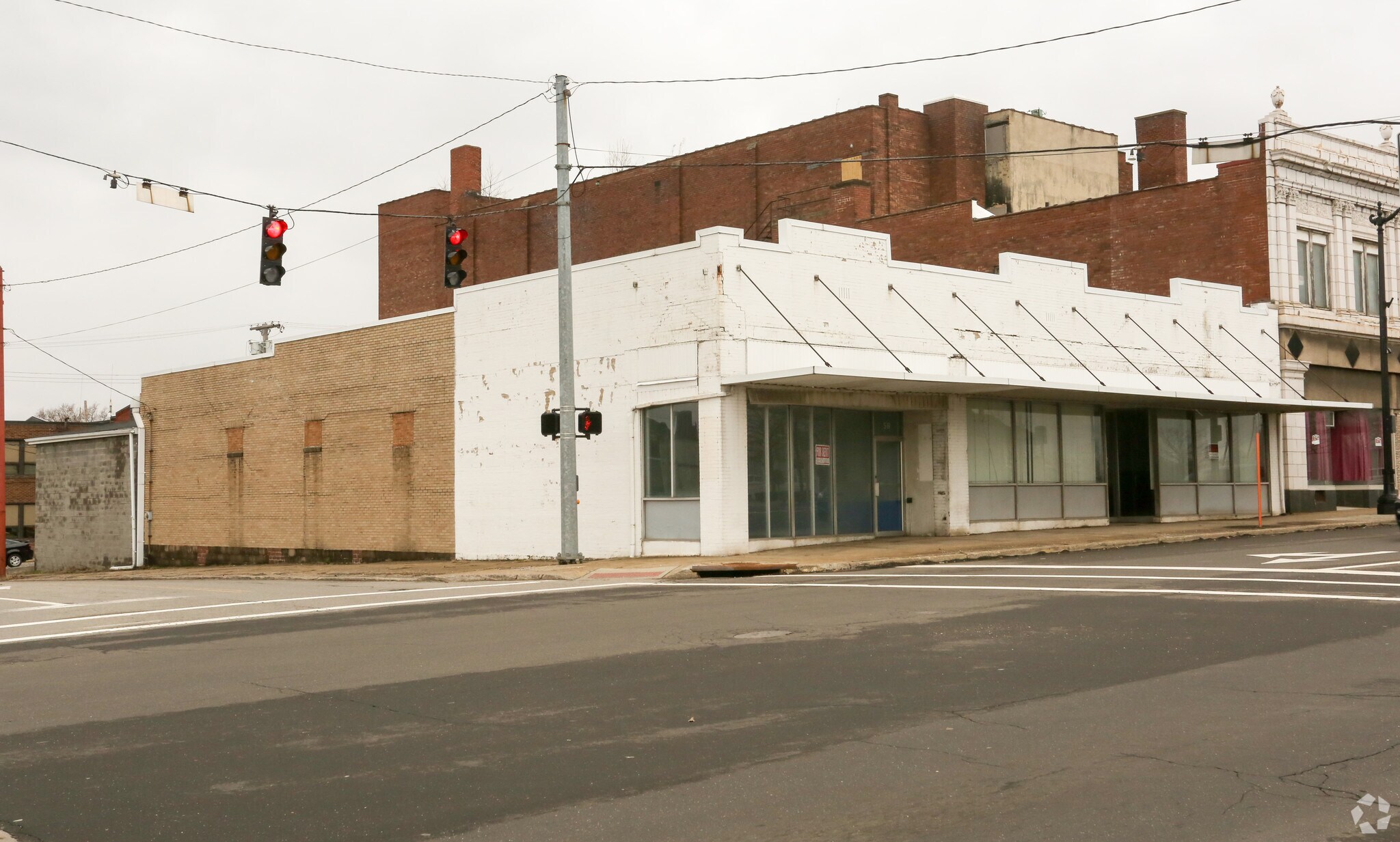 54-58 S Main St, Niles, OH for sale Primary Photo- Image 1 of 1