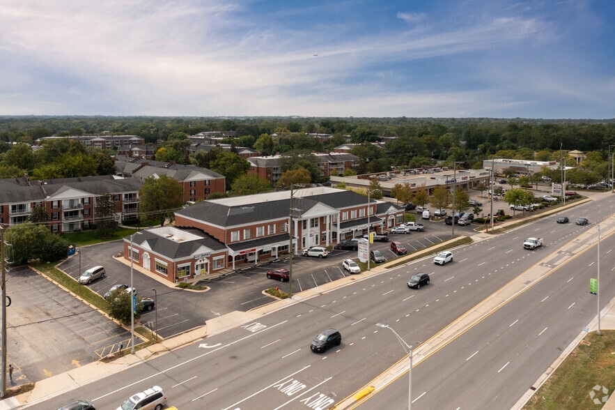 715 E Golf Rd, Schaumburg, IL for lease - Aerial - Image 2 of 7