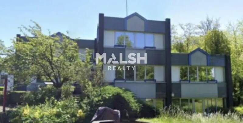 Office in Lissieu for sale - Building Photo - Image 1 of 10