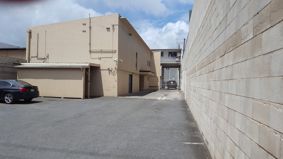 1724 Hart St, Honolulu, HI for sale - Building Photo - Image 1 of 1