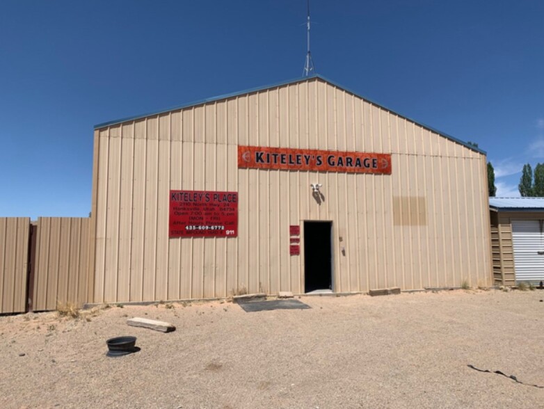 1453 UT-24, Hanksville, UT for sale - Building Photo - Image 3 of 15