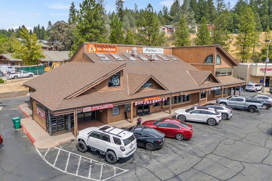 1035-1043 Sutton Way, Grass Valley, CA for sale - Building Photo - Image 2 of 42