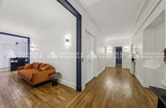 174 Boulevard Malesherbes, Paris for lease Interior Photo- Image 2 of 11