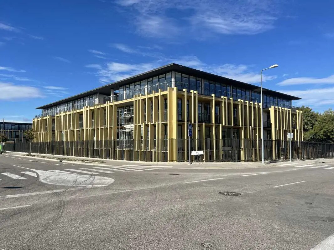 Office in Aix-en-Provence for lease Building Photo- Image 1 of 5