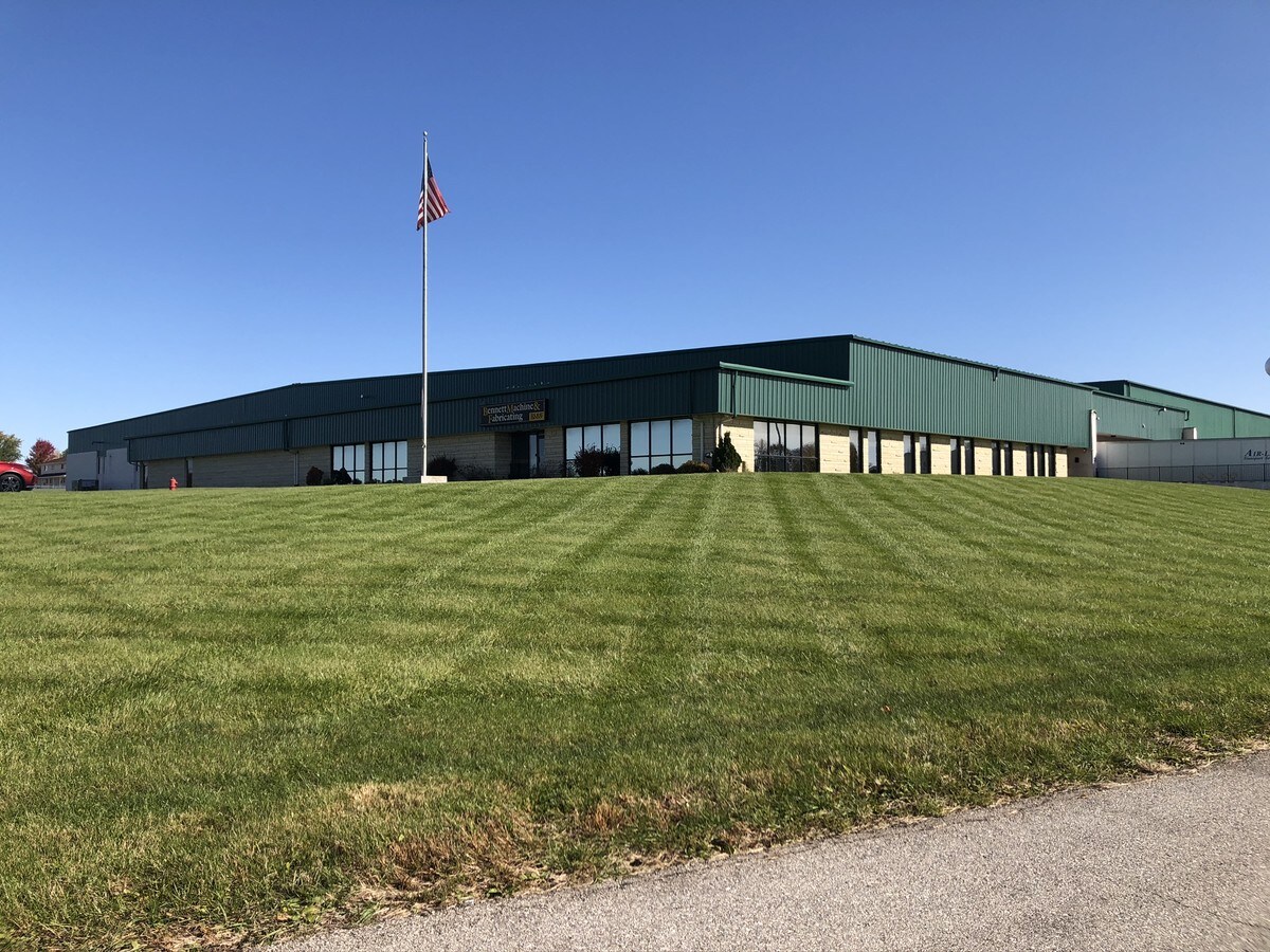 103 Chamber Dr, Anamosa, IA 52205