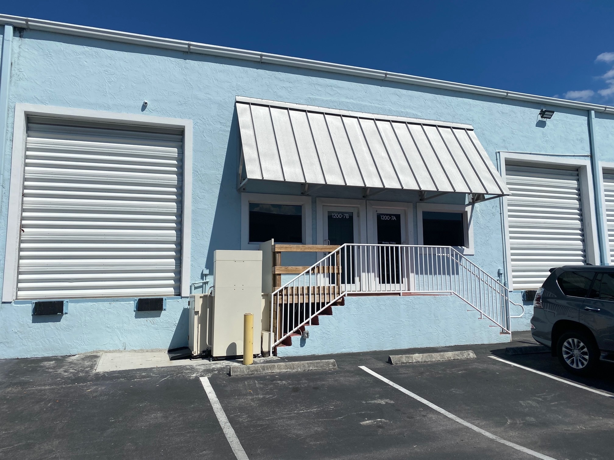 1200-1340 Stirling Rd, Dania Beach, FL for lease Building Photo- Image 1 of 12