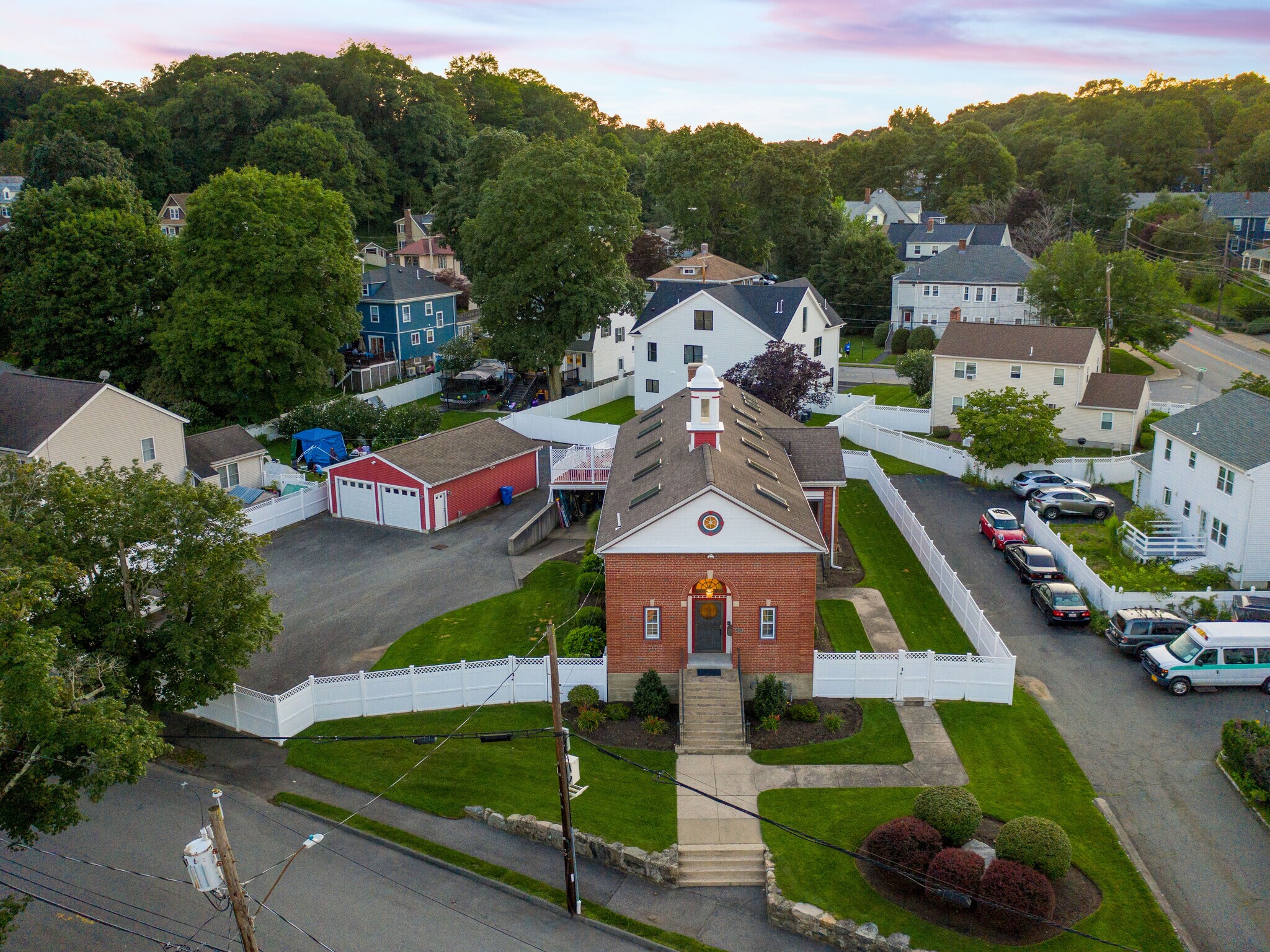 15 Fiske Ave, Waltham, MA 02453 Specialty for Sale