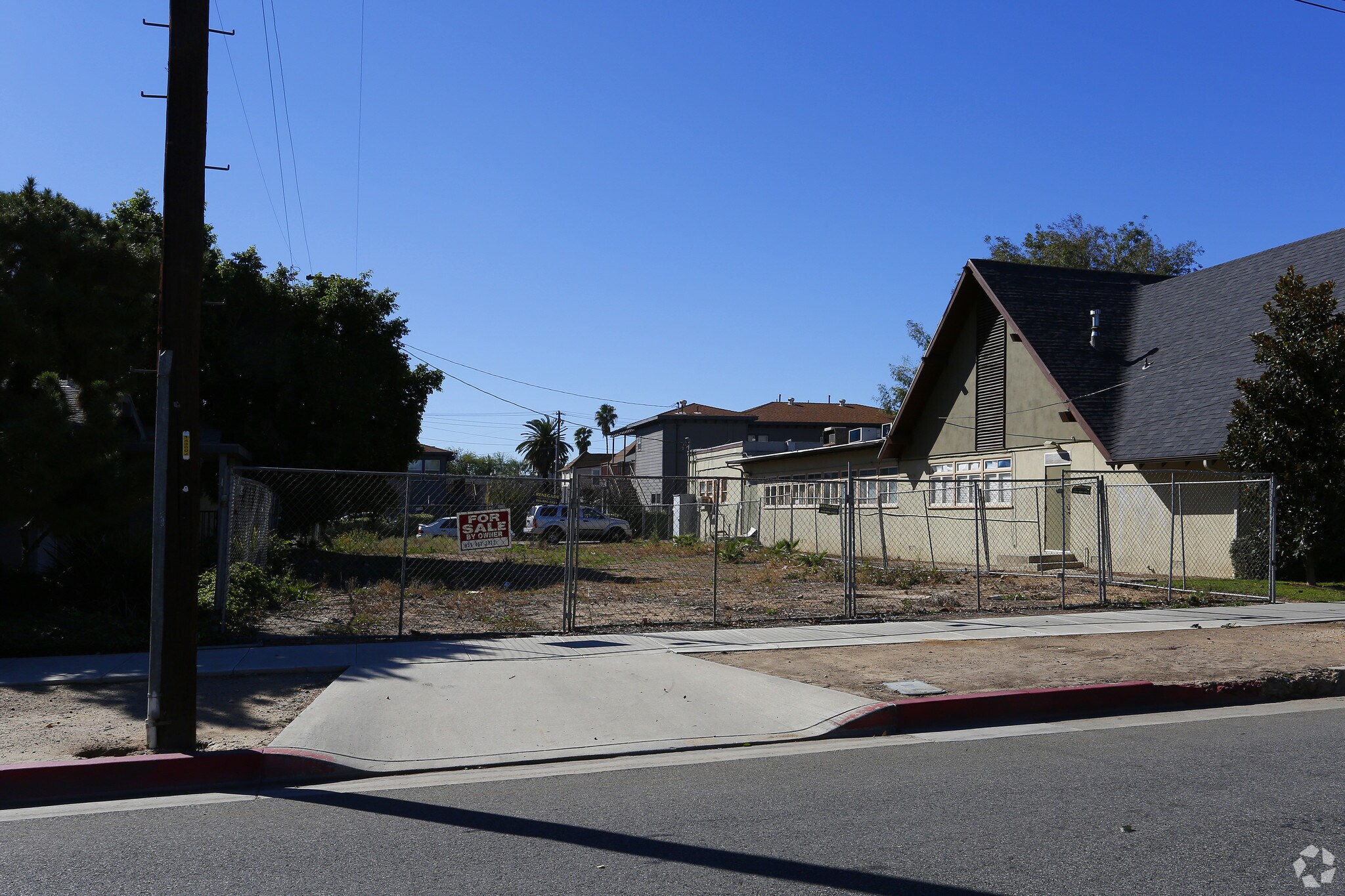 4068 10th St, Riverside, CA for sale Primary Photo- Image 1 of 1