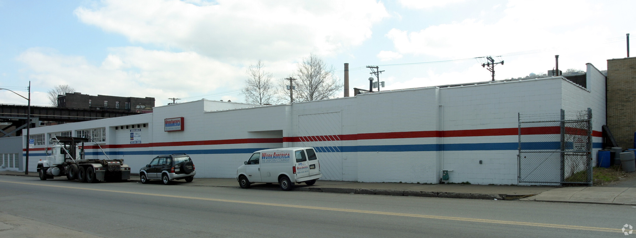 Strip District - Redev/Invest/Occupy portfolio of 3 properties for sale on LoopNet.com Building Photo- Image 1 of 3