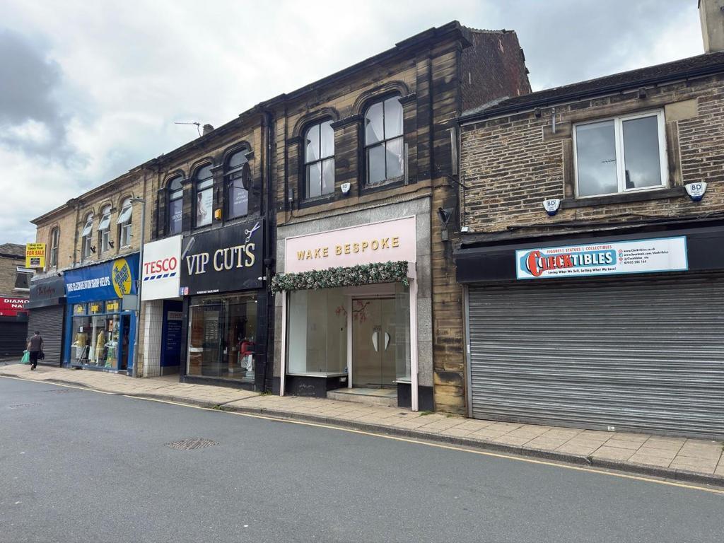 49 Northgate, Cleckheaton for sale Building Photo- Image 1 of 1
