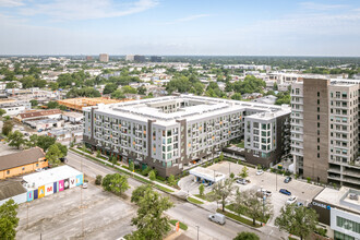 555 W 19th St, Houston, TX - aerial  map view - Image1