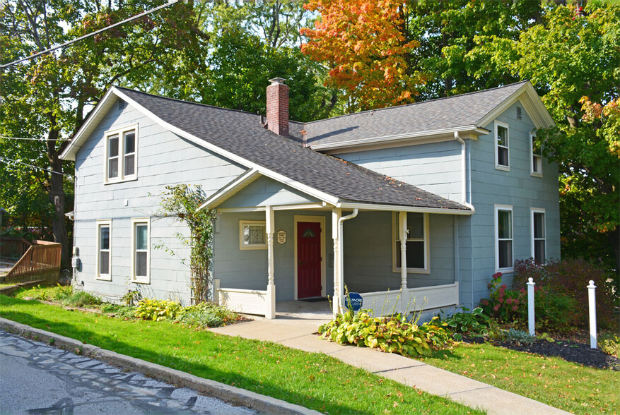 107 Center St, Chardon, OH for sale - Building Photo - Image 2 of 29