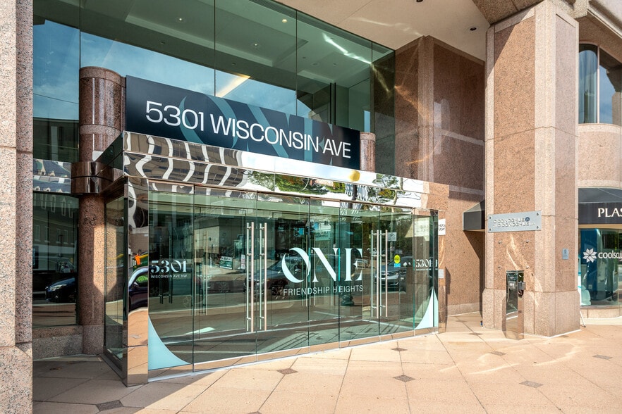 5301 Wisconsin Ave NW, Washington, DC for lease - Building Photo - Image 3 of 8