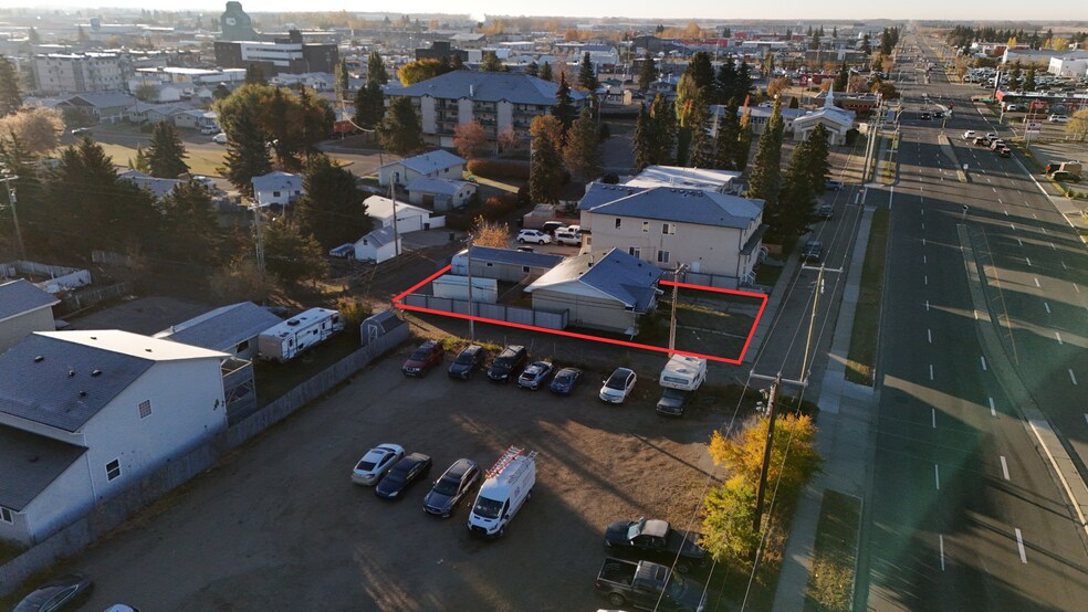 306 Calahoo Rd, Spruce Grove, AB for sale - Aerial - Image 2 of 7