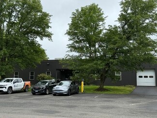 More details for 31 Pecks Ln, Newtown, CT - Industrial for Lease