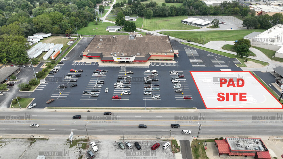 1825 Kearney, Springfield, MO for lease - Building Photo - Image 1 of 4