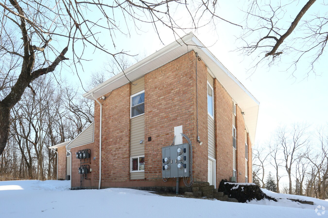 15 E Clark Rd, Ypsilanti, MI 48198 Property Record