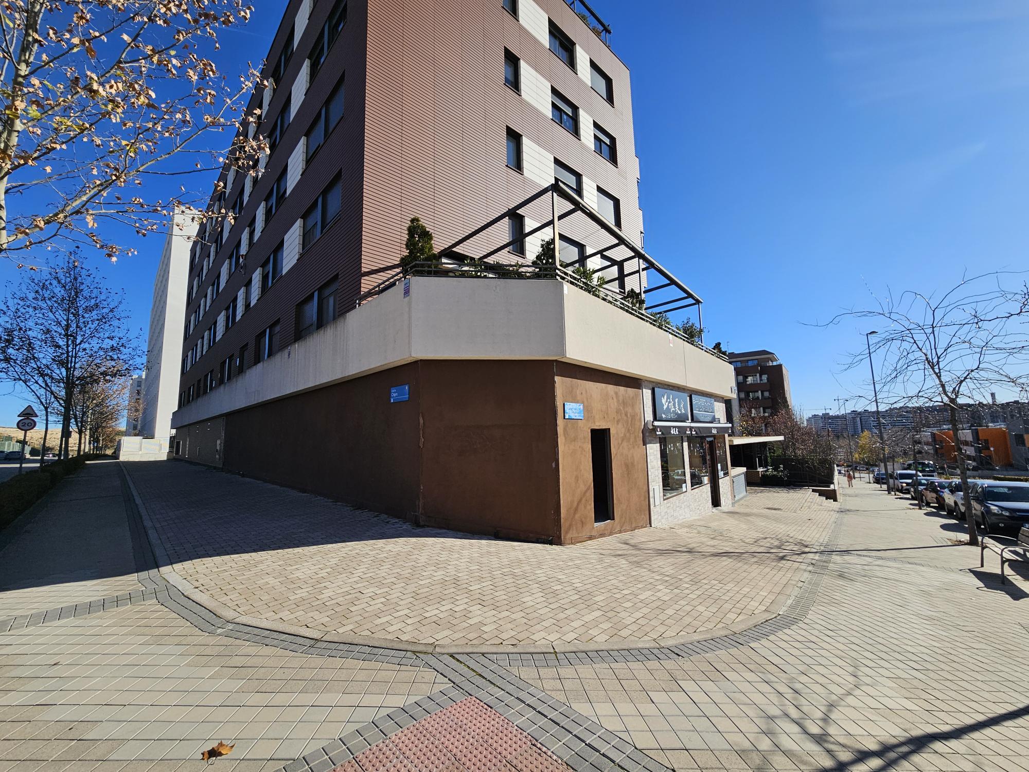 Avenida del 21 de Marzo, 21, Tres Cantos, Madrid for sale Building Photo- Image 1 of 1