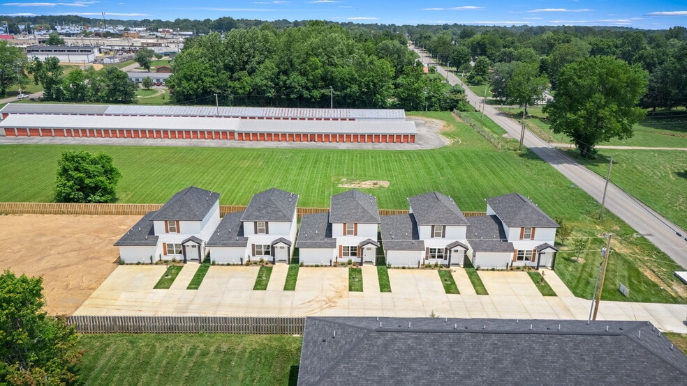 119 Mullican St, McMinnville, TN for sale - Aerial - Image 3 of 13