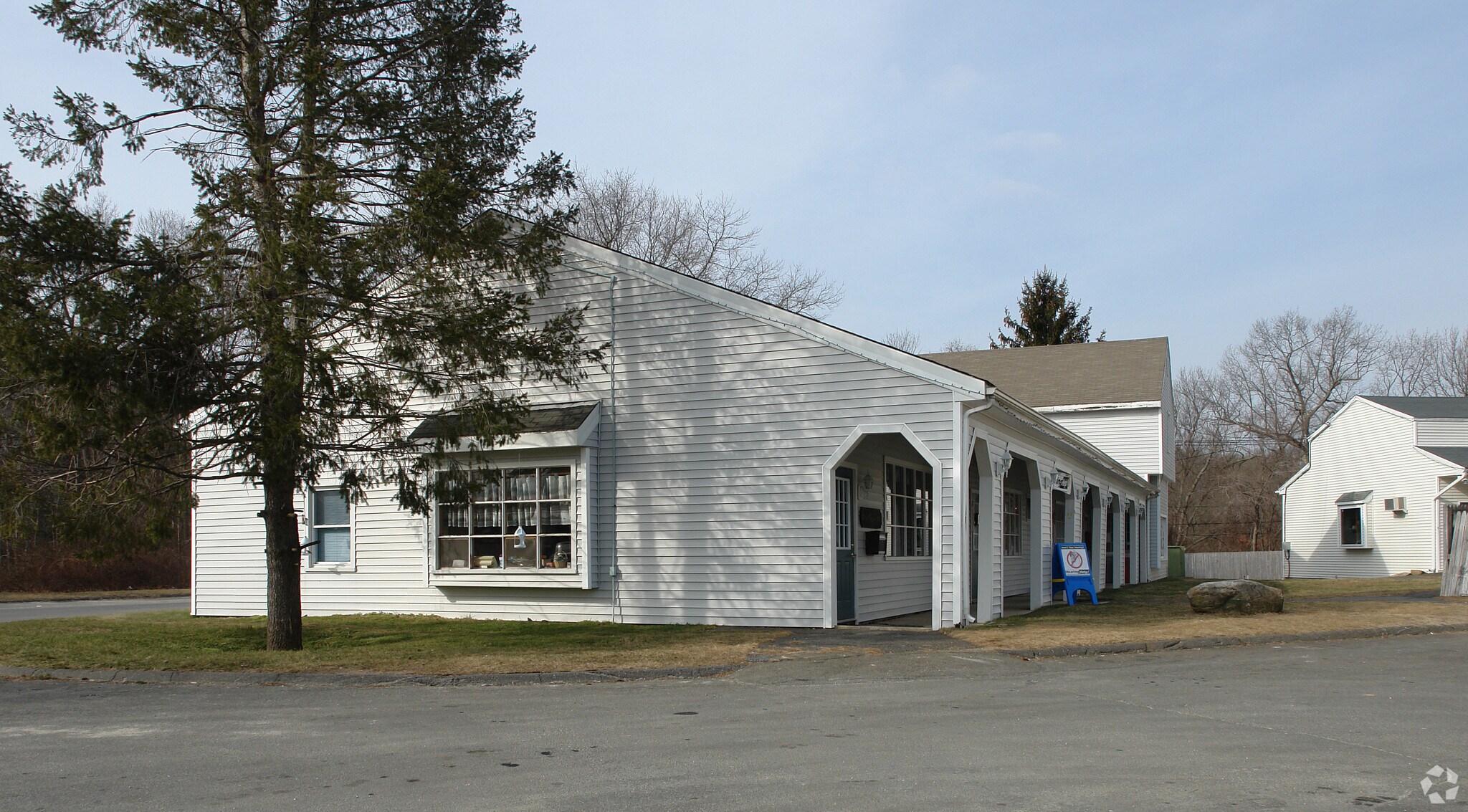 184 Route 81, Killingworth, CT for sale Primary Photo- Image 1 of 1