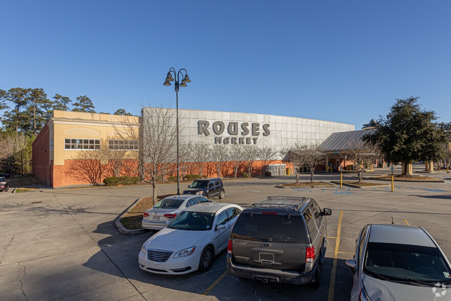 3461 E Causeway Approach, Mandeville, LA for sale - Primary Photo - Image 1 of 1