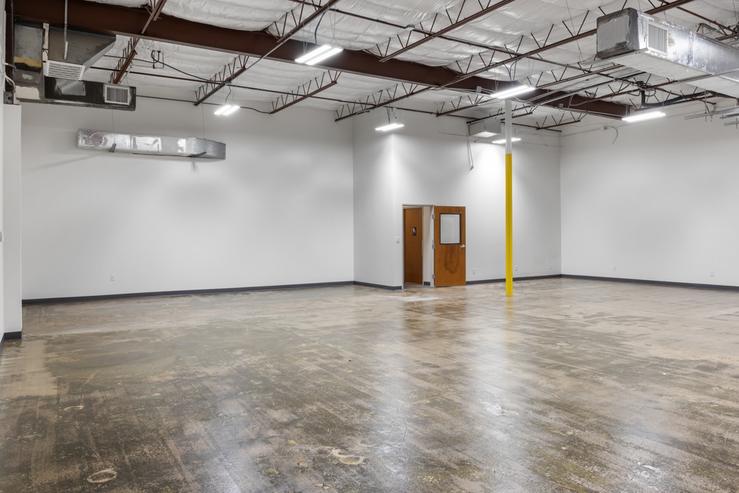 2157-2191 Woodward St, Austin, TX for lease Interior Photo- Image 1 of 19