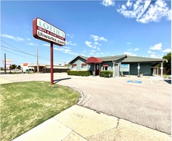 5617 Watauga Rd, Watauga TX - Storefront