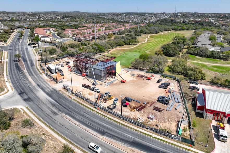 25395 Canyon Golf Rd, San Antonio, TX for lease - Primary Photo - Image 1 of 1