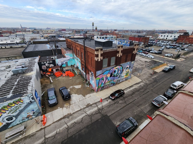 1561 Adelaide St, Detroit, MI for sale - Primary Photo - Image 1 of 10