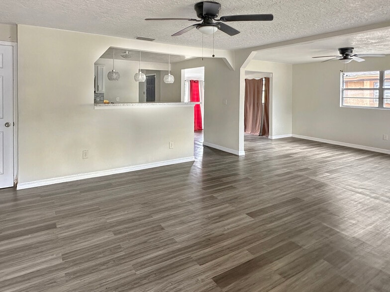 1904 Historic Goldsboro Blvd, Sanford, FL for sale - Building Photo - Image 3 of 11