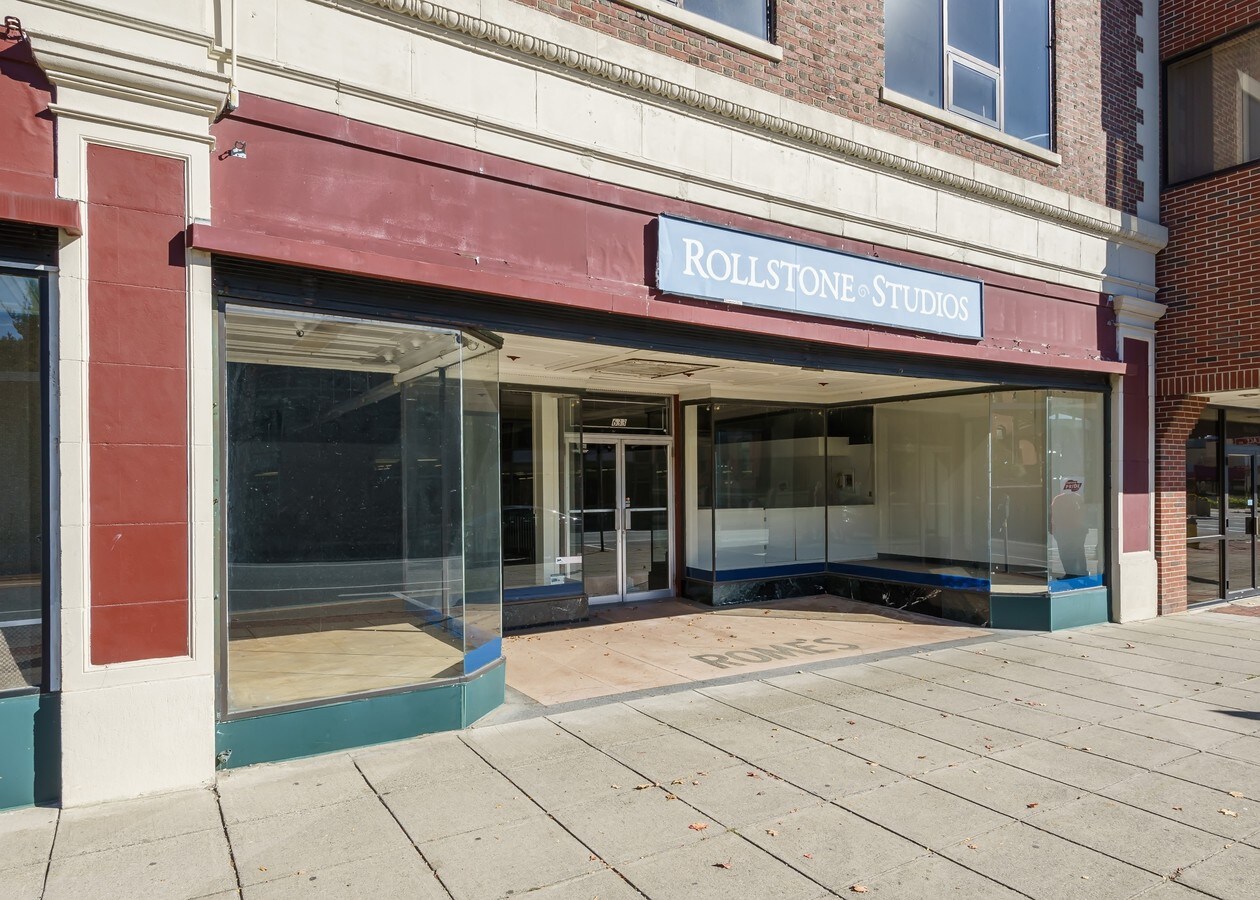 625 Main St, Fitchburg, MA 01420