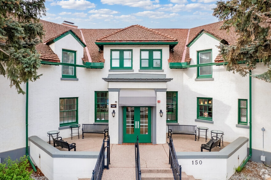 150 Dieppe Dr SW, Calgary, AB for sale - Primary Photo - Image 1 of 1