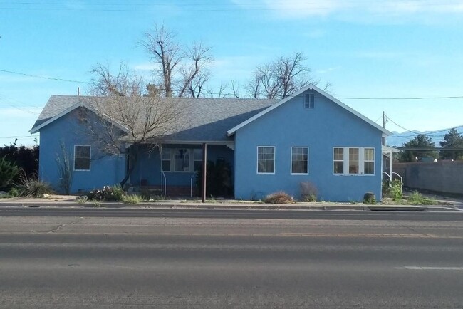 More details for 1431 W Thatcher Blvd, Safford, AZ - Retail for Sale