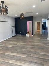 301-305 Main St, Newport News, VA for lease Building Photo- Image 2 of 7