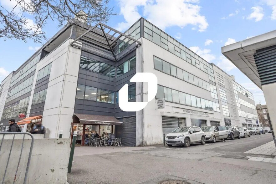 Office in Chelles for sale - Building Photo - Image 1 of 14