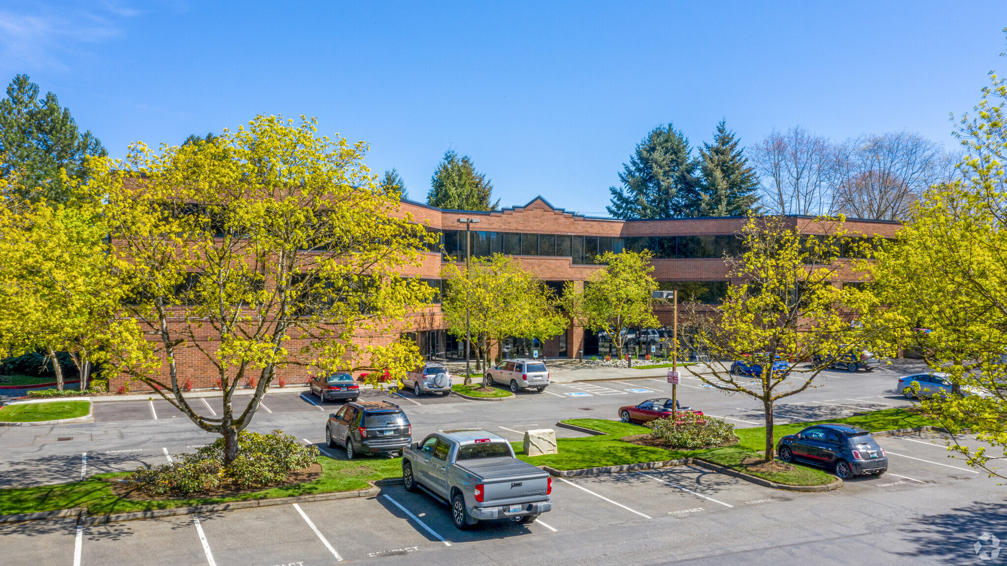 19515 North Creek Pky, Bothell, WA for lease Building Photo- Image 1 of 7