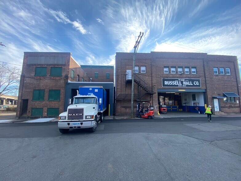 480 Pratt Street Ext, Meriden, CT for sale - Primary Photo - Image 1 of 1