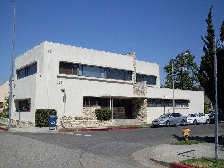 566 S San Vicente Blvd, Los Angeles, CA for sale - Building Photo - Image 1 of 1