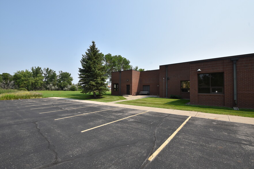 1749 38th St S, Fargo, ND for sale - Building Photo - Image 3 of 11