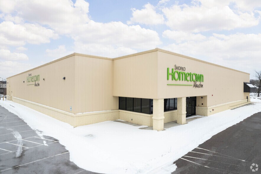 406 Gateway Ave, Mauston, WI for sale - Primary Photo - Image 1 of 1