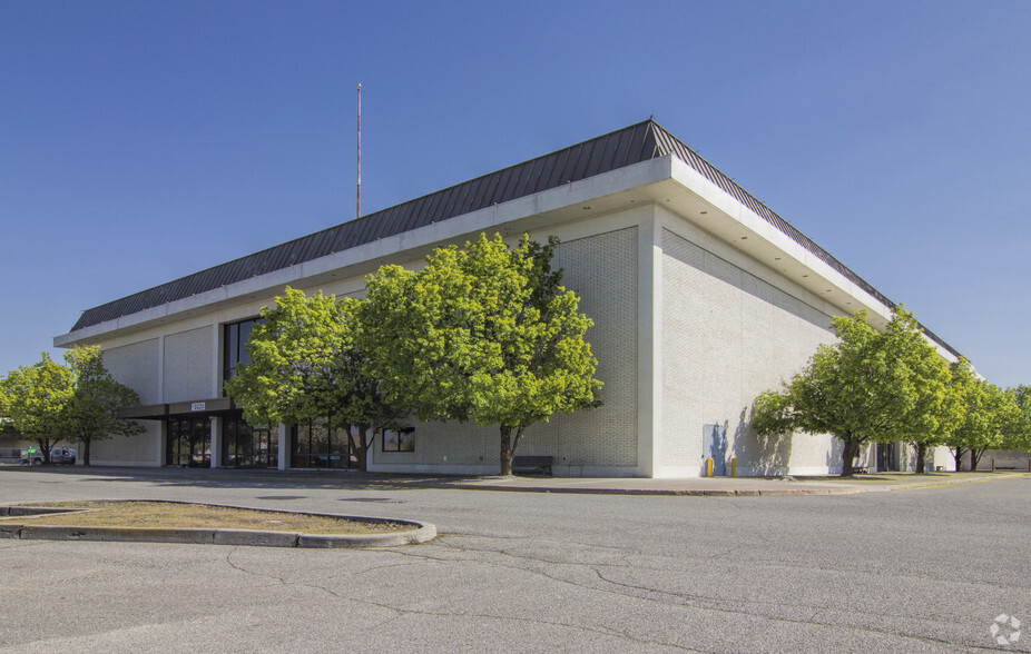 10220 E Sprague Ave, Spokane, WA for lease - Building Photo - Image 3 of 14