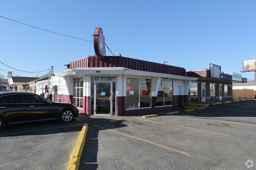 5201-5211 Pecos St, Denver, CO for sale - Primary Photo - Image 1 of 4